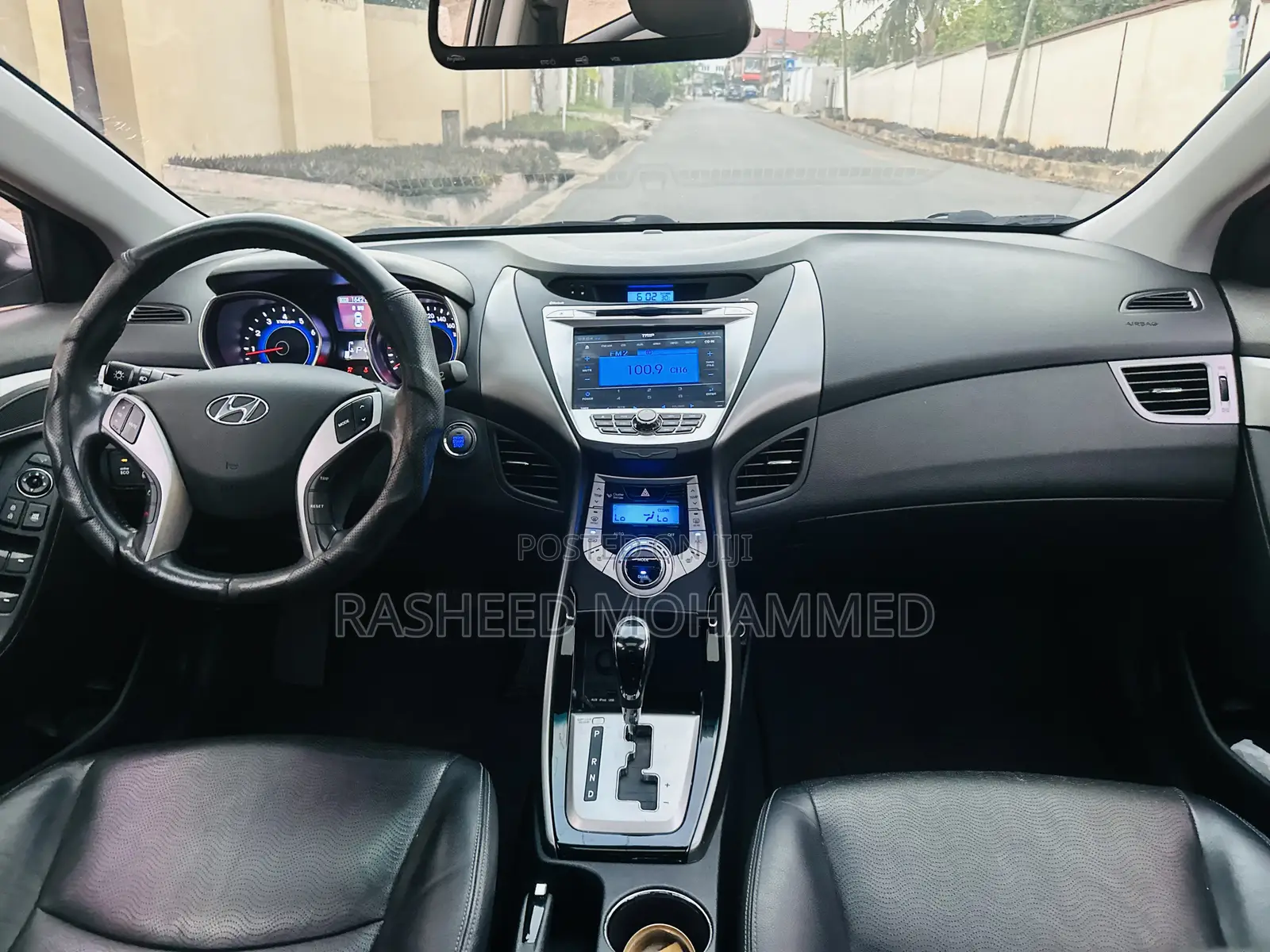 Hyundai Elantra Limited Sedan FWD (1.8L 4cyl 6A) 2016 Gray
