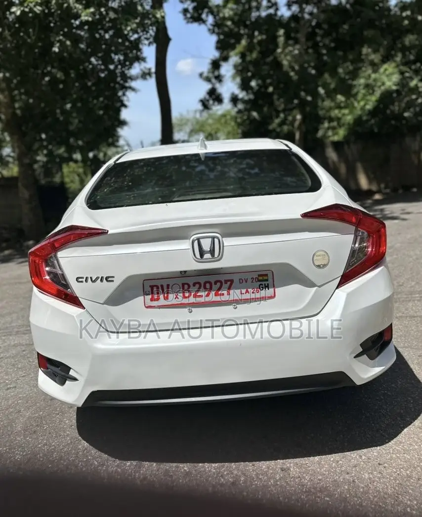 Honda Civic 2018 White