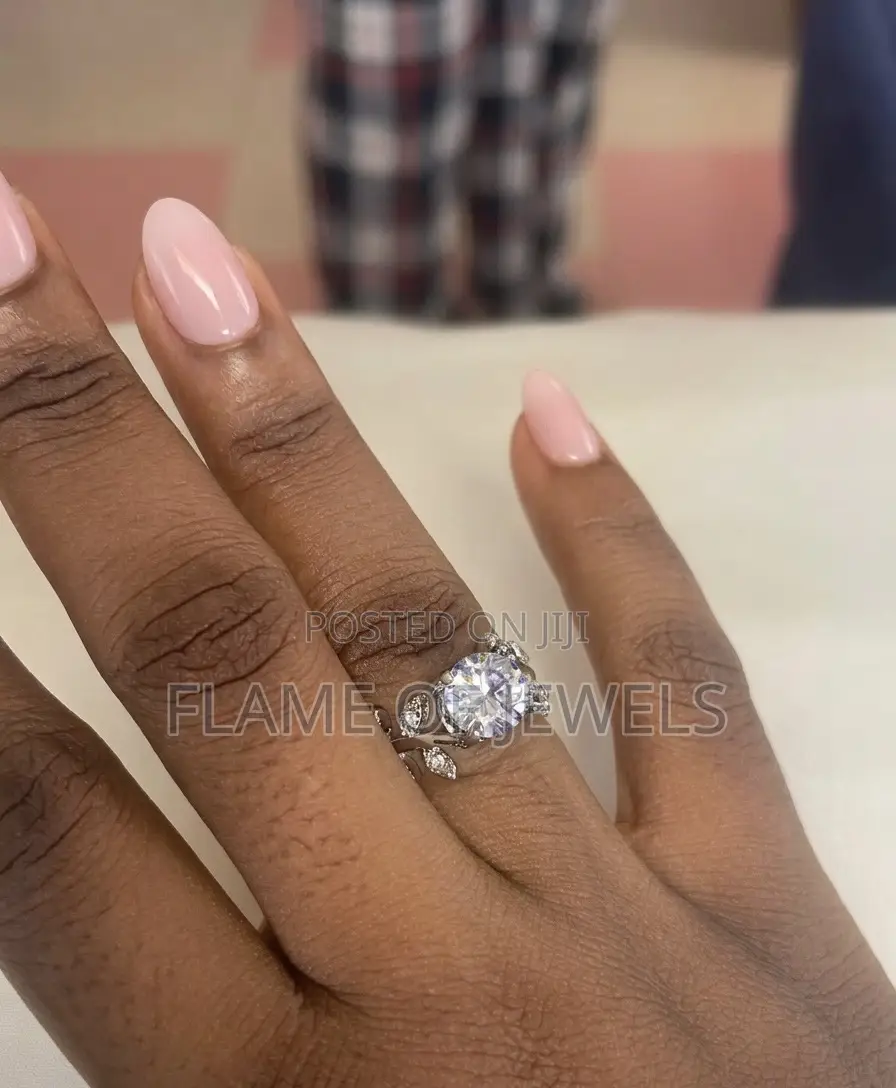 Leaflike Designed Promise /Engagement Ring