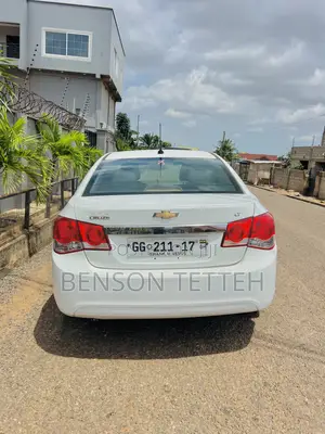 Chevrolet Cruze 2LT 2012 White