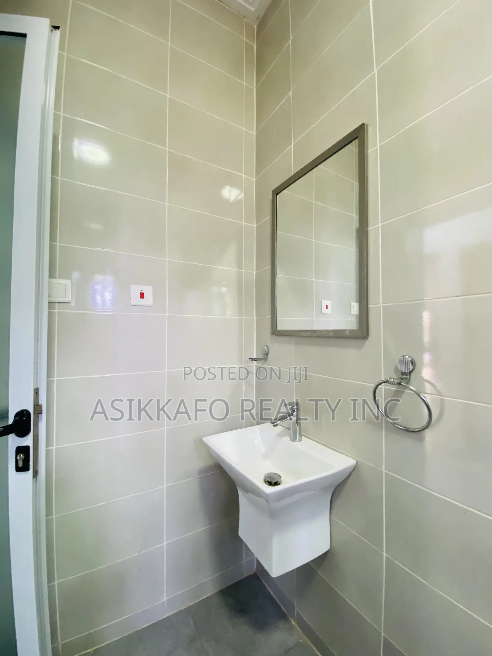 1bdrm Apartment in Basket, Spintex for rent