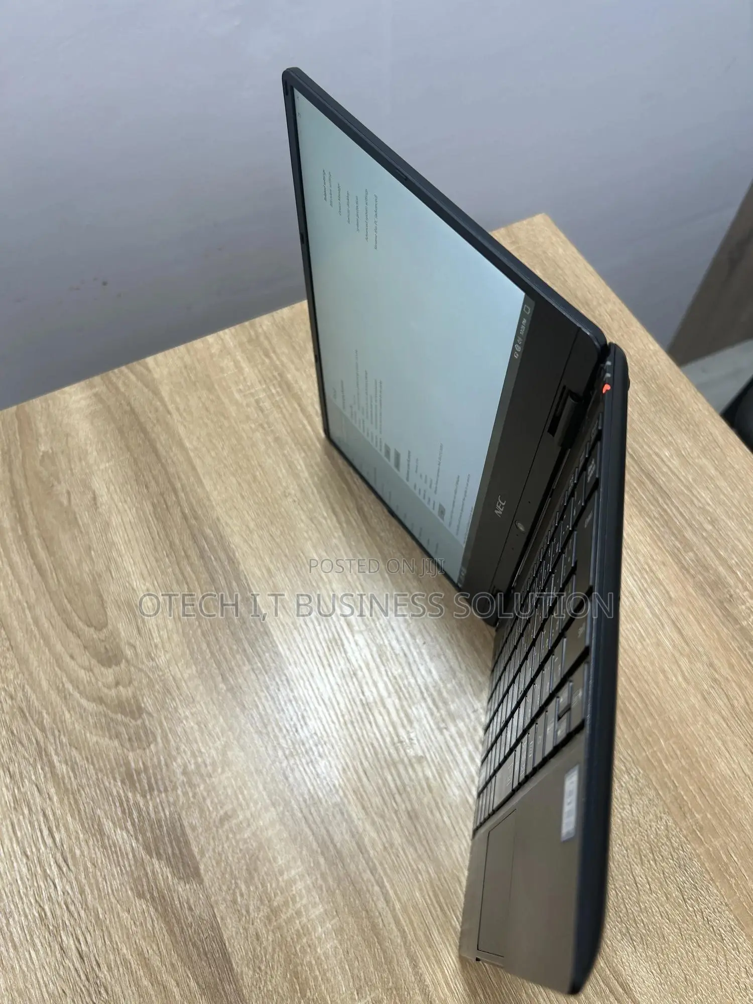 Laptop NEC N22A 8GB Intel Core i5 SSD 256GB