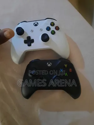 Original Xbox One Controllers (Price Per Controller)