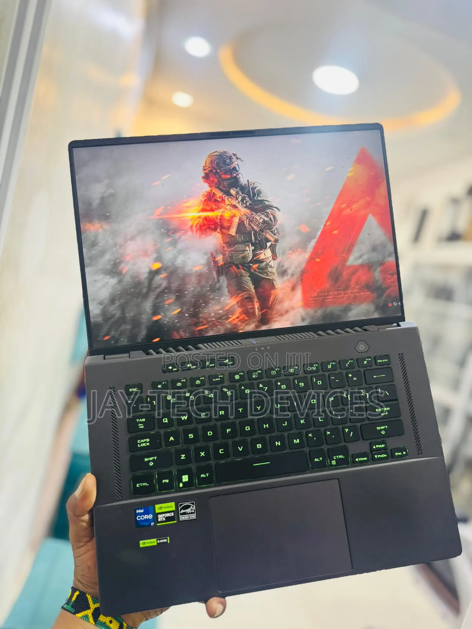 Laptop Asus ROG Zephyrus G16 16GB Intel Core i7 SSD 1T
