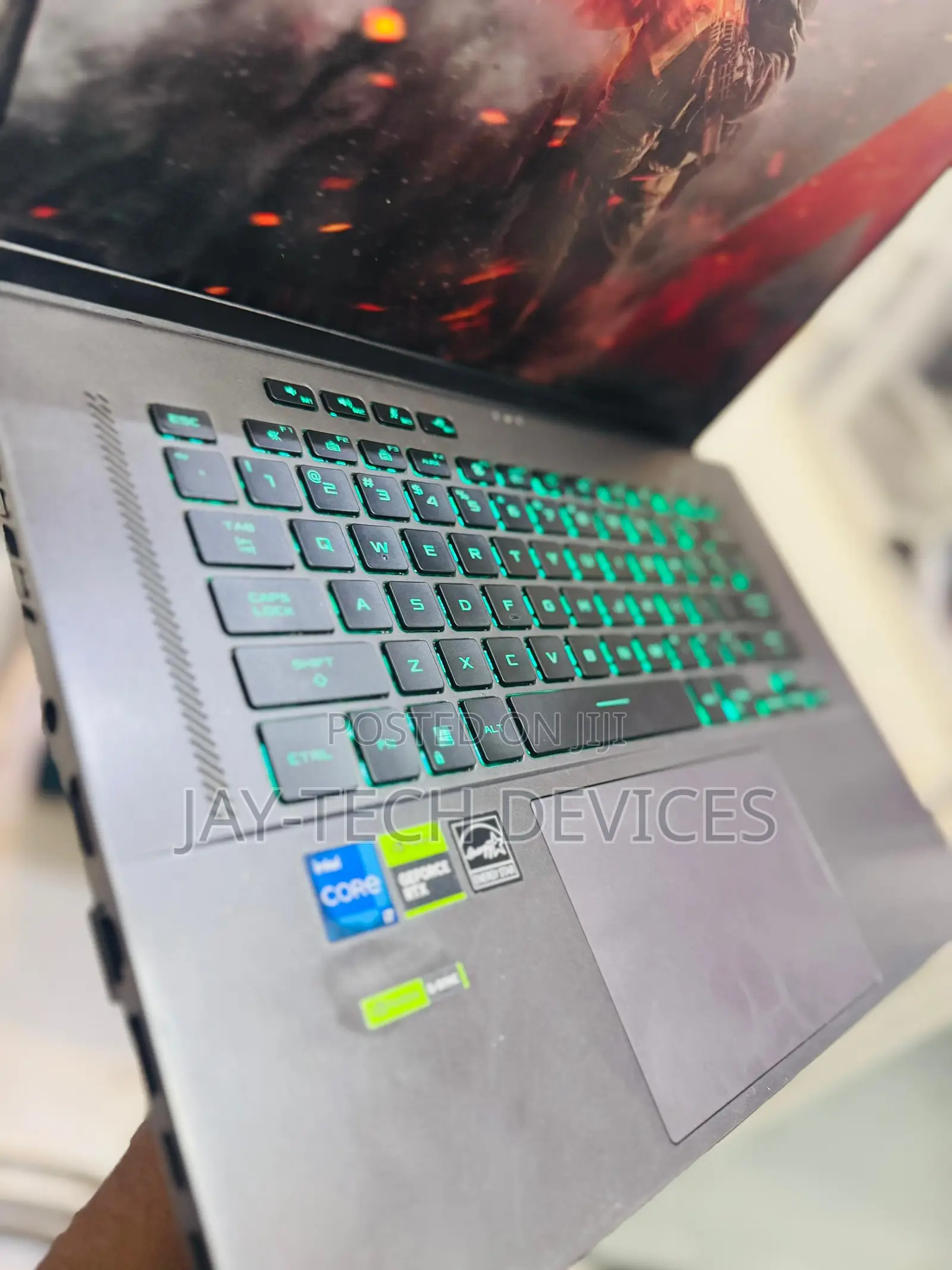 Laptop Asus ROG Zephyrus G16 16GB Intel Core i7 SSD 1T