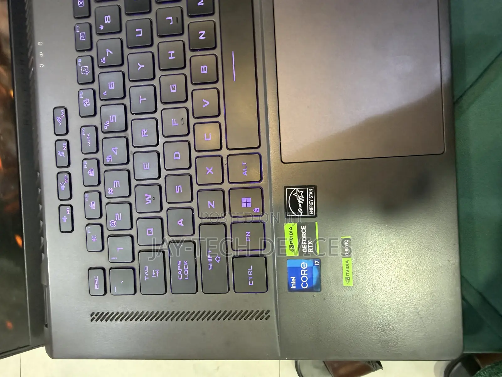 Laptop Asus ROG Zephyrus G16 16GB Intel Core i7 SSD 1T