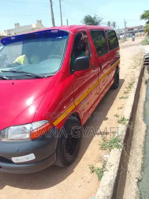 Toyota HiAce 2008 Red