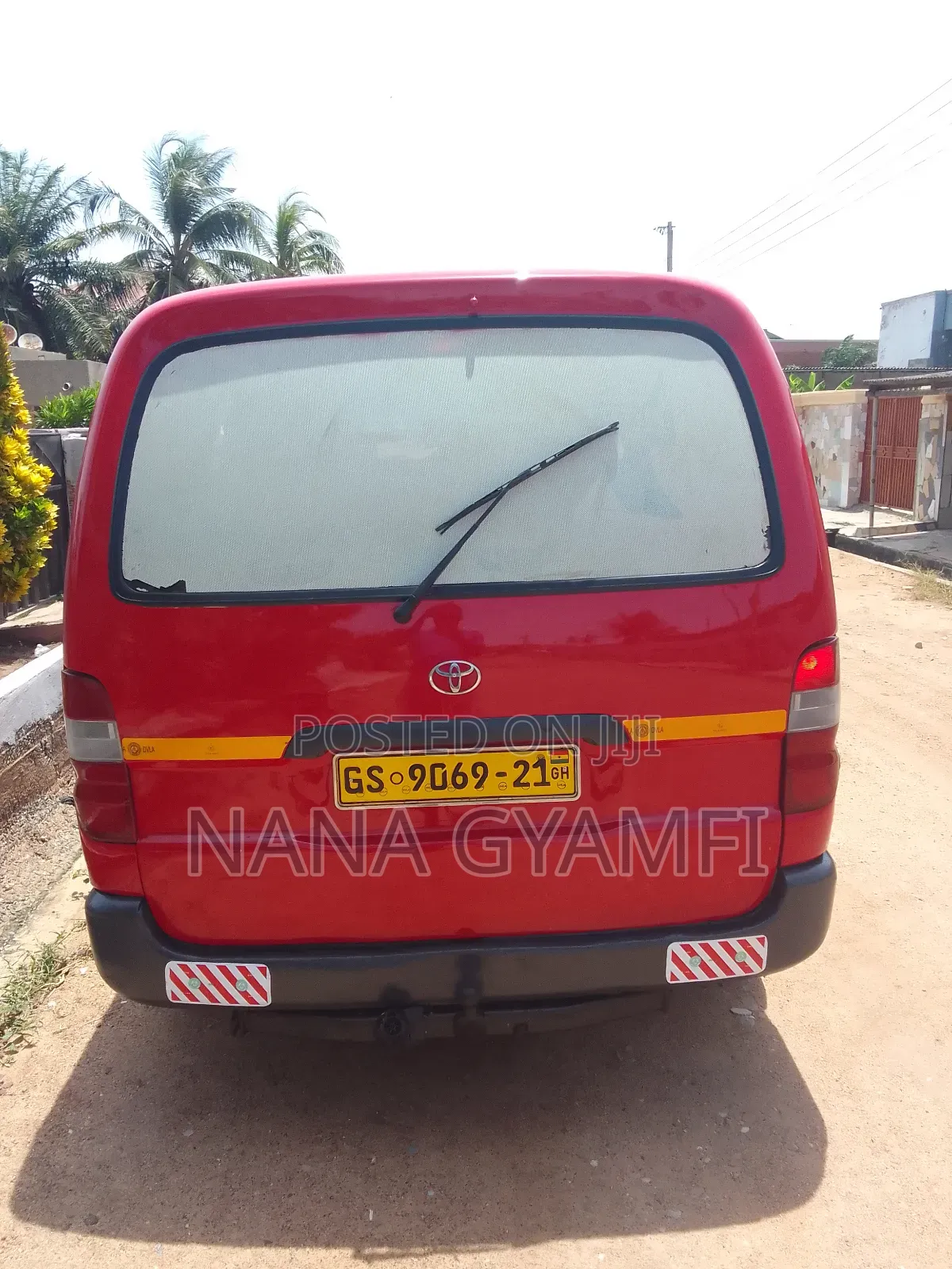 Toyota HiAce 2008 Red