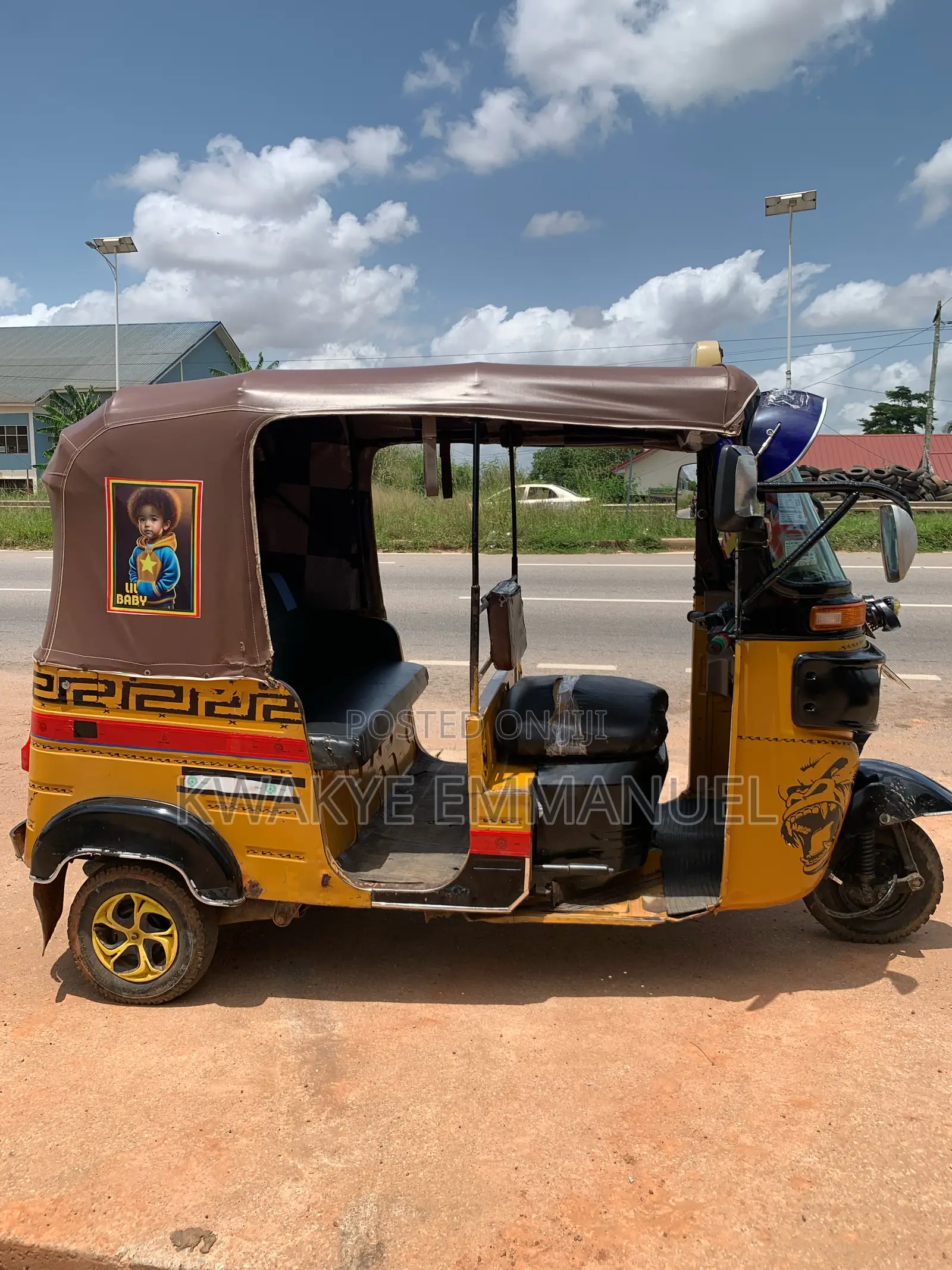Bajaj RE 2021 Yellow