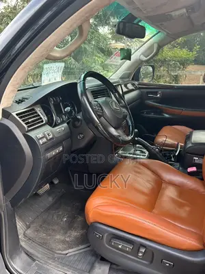 Lexus LX 570 AWD 2016 Black