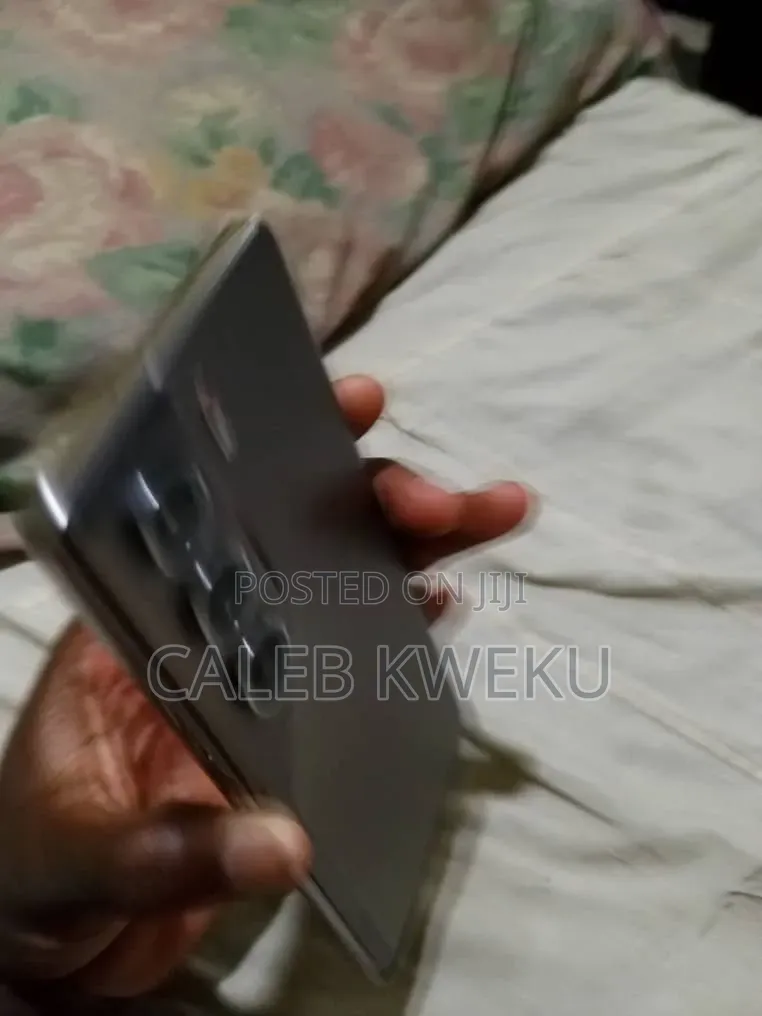 Tecno Camon 40 256 GB Silver