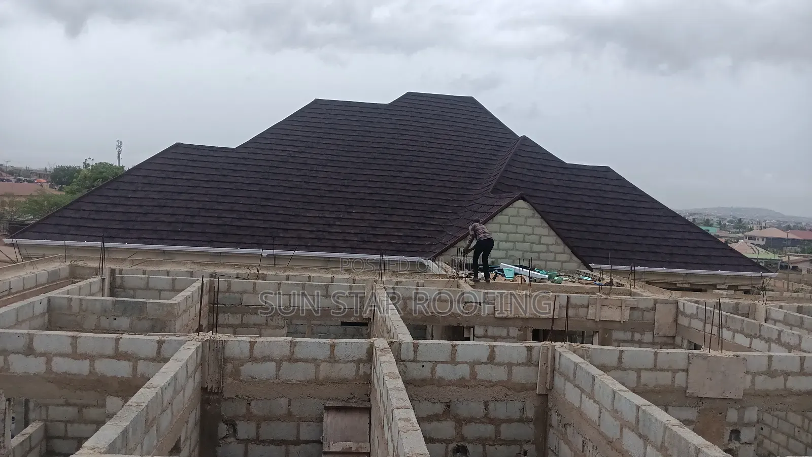 Roofing Wood Installation of Roofing Sheet and Rin Gutter