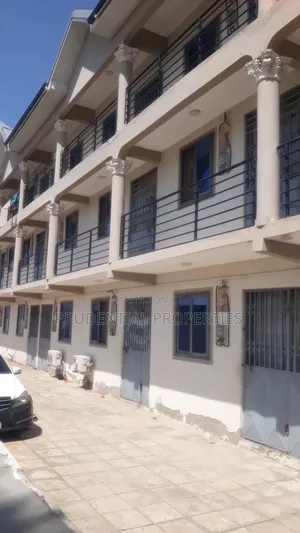 15bdrm House in Accra Metropolitan for sale
