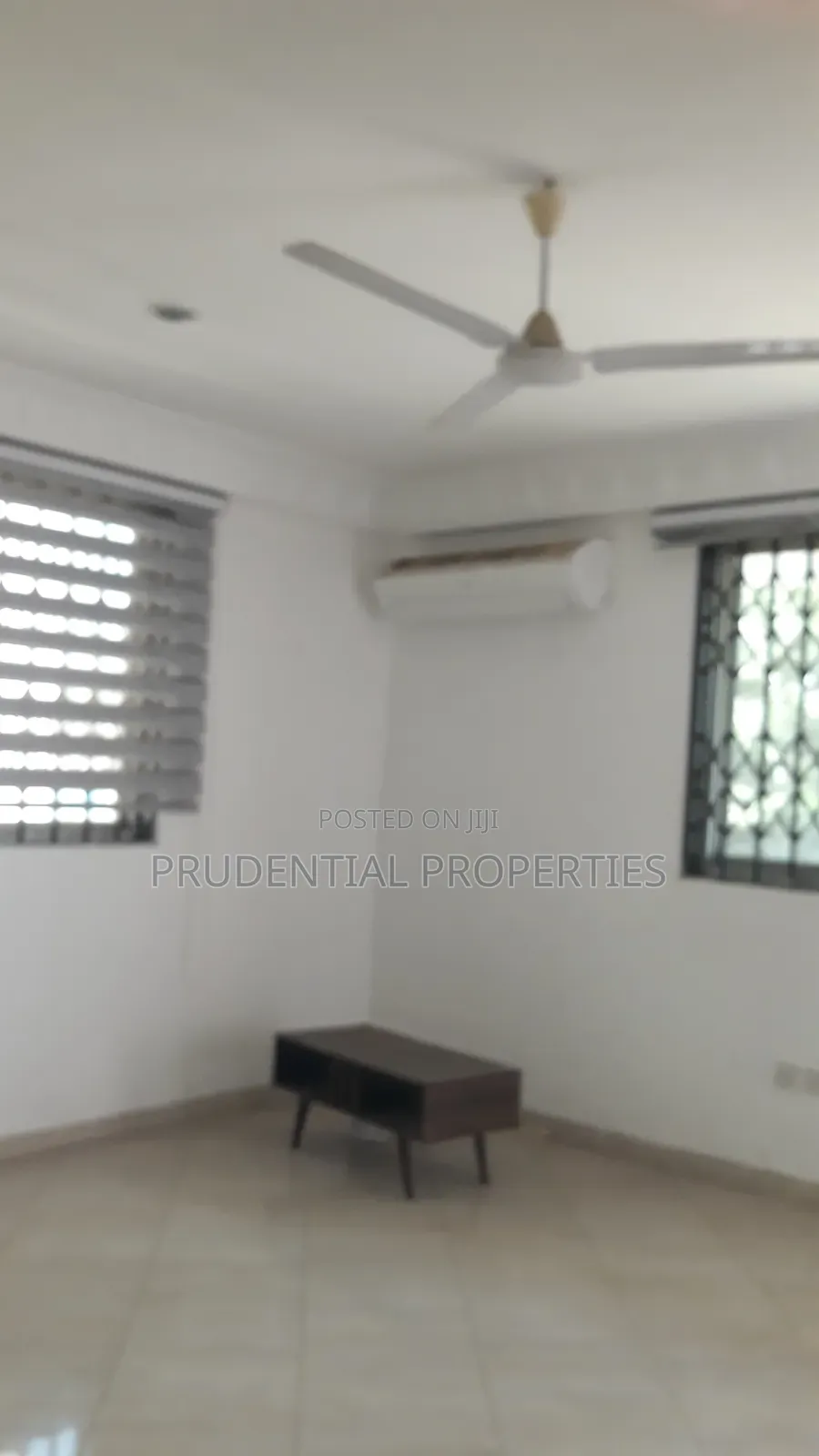 15bdrm House in Accra Metropolitan for sale
