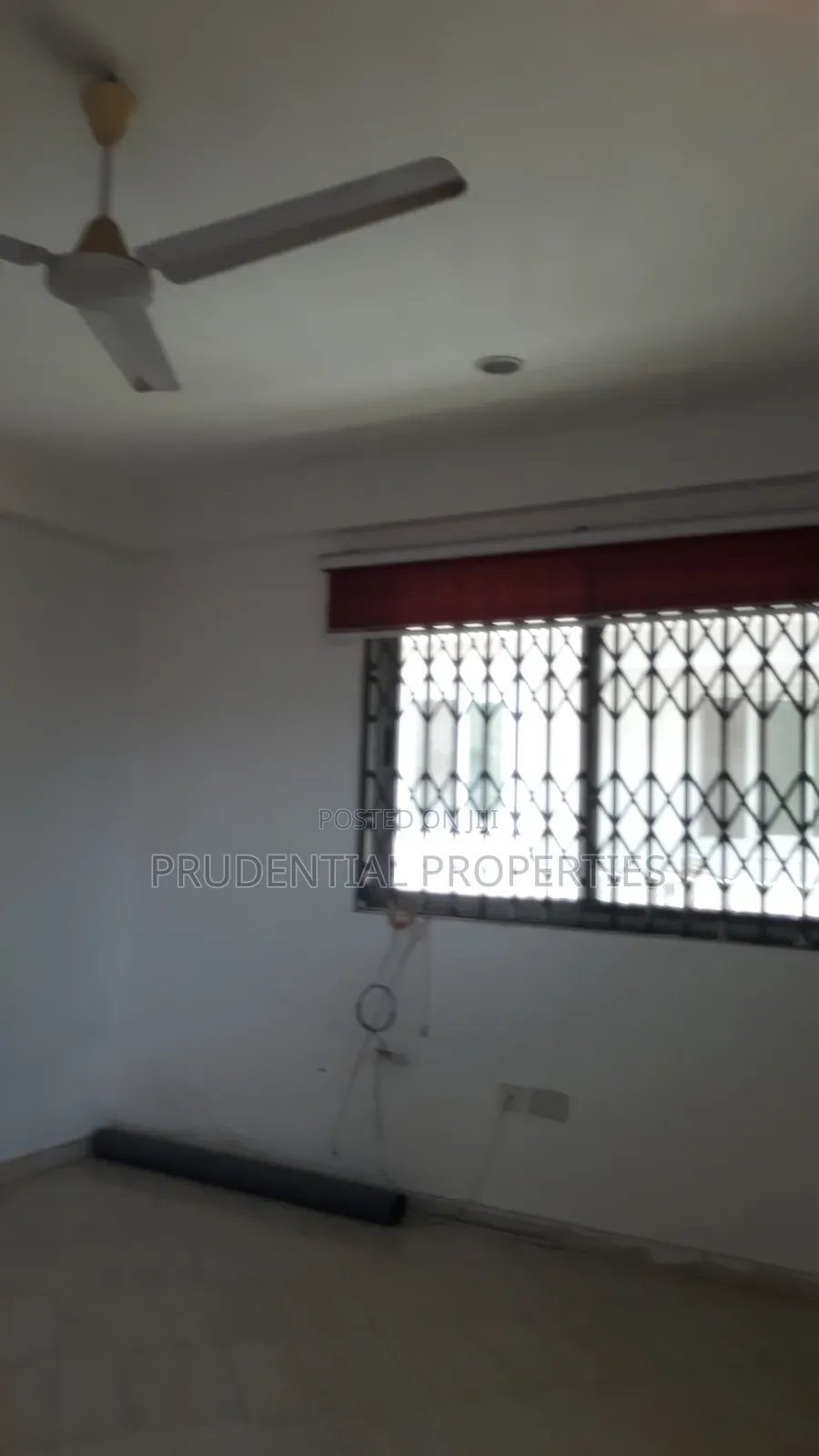 15bdrm House in Accra Metropolitan for sale
