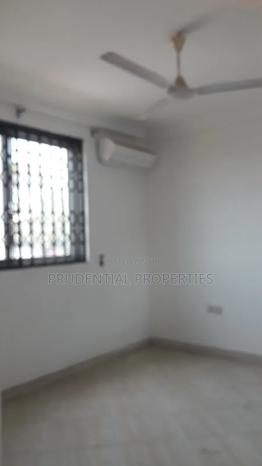15bdrm House in Accra Metropolitan for sale
