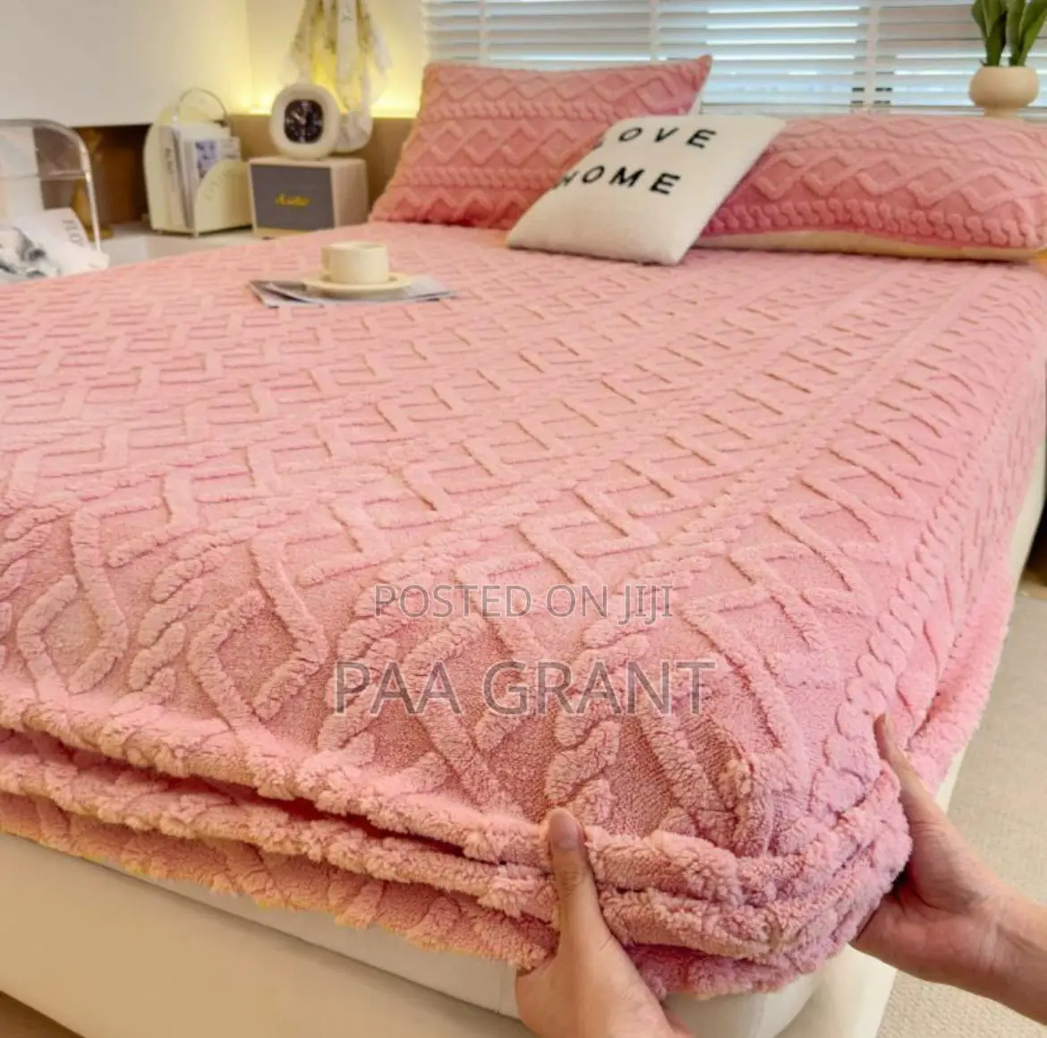 Warm Thick Cozy Pure Cotton Fluffy Mattress Cover for Homes Hotels