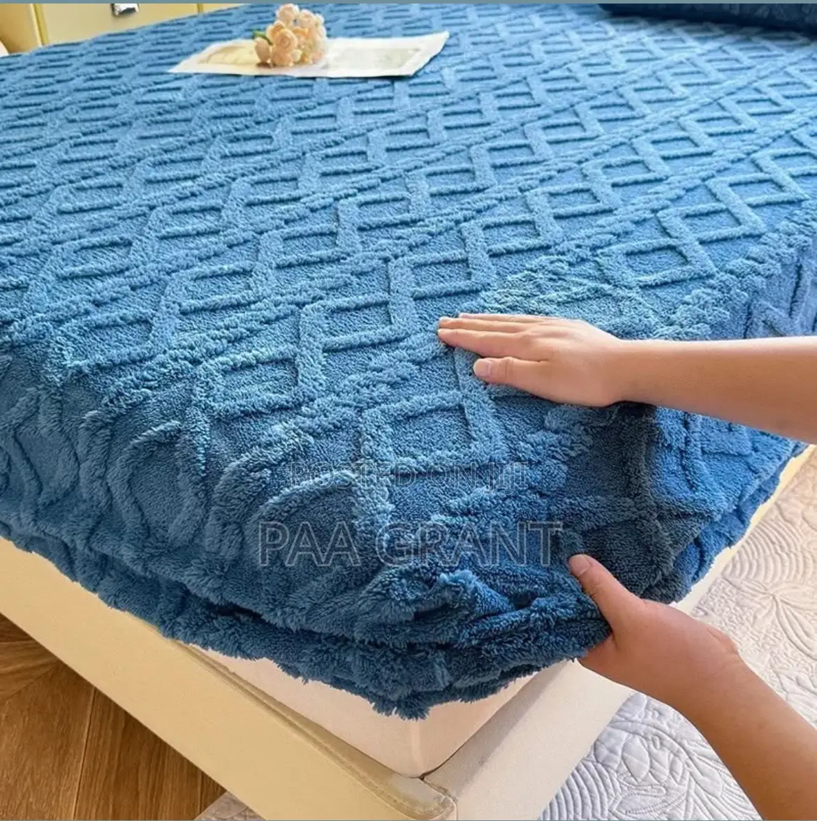 Pure Cotton Luxury Feel( Fluffy Mattress Cover for Both Homes Hotels