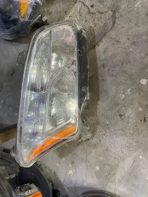 Chevrolet Trax 2016 Headlight Pair