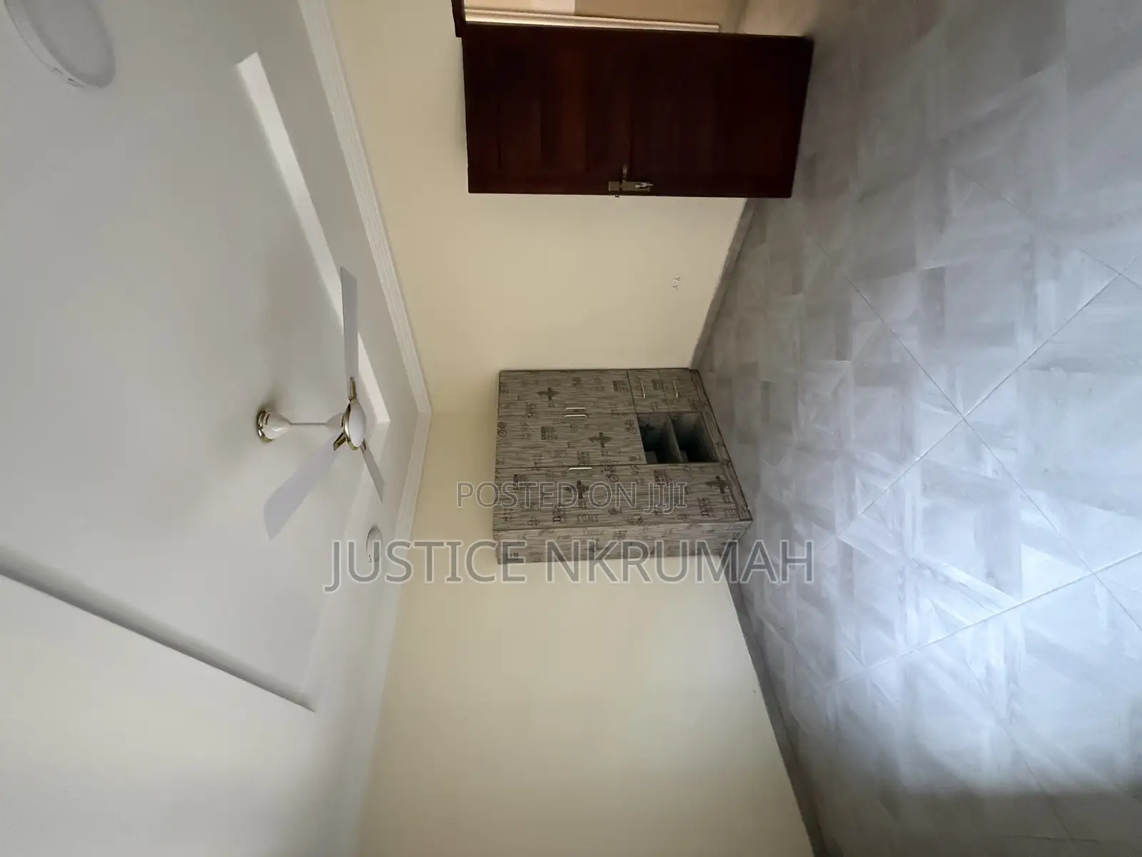 3bdrm Apartment in Mr. Justice Estate, Old Barrier for rent
