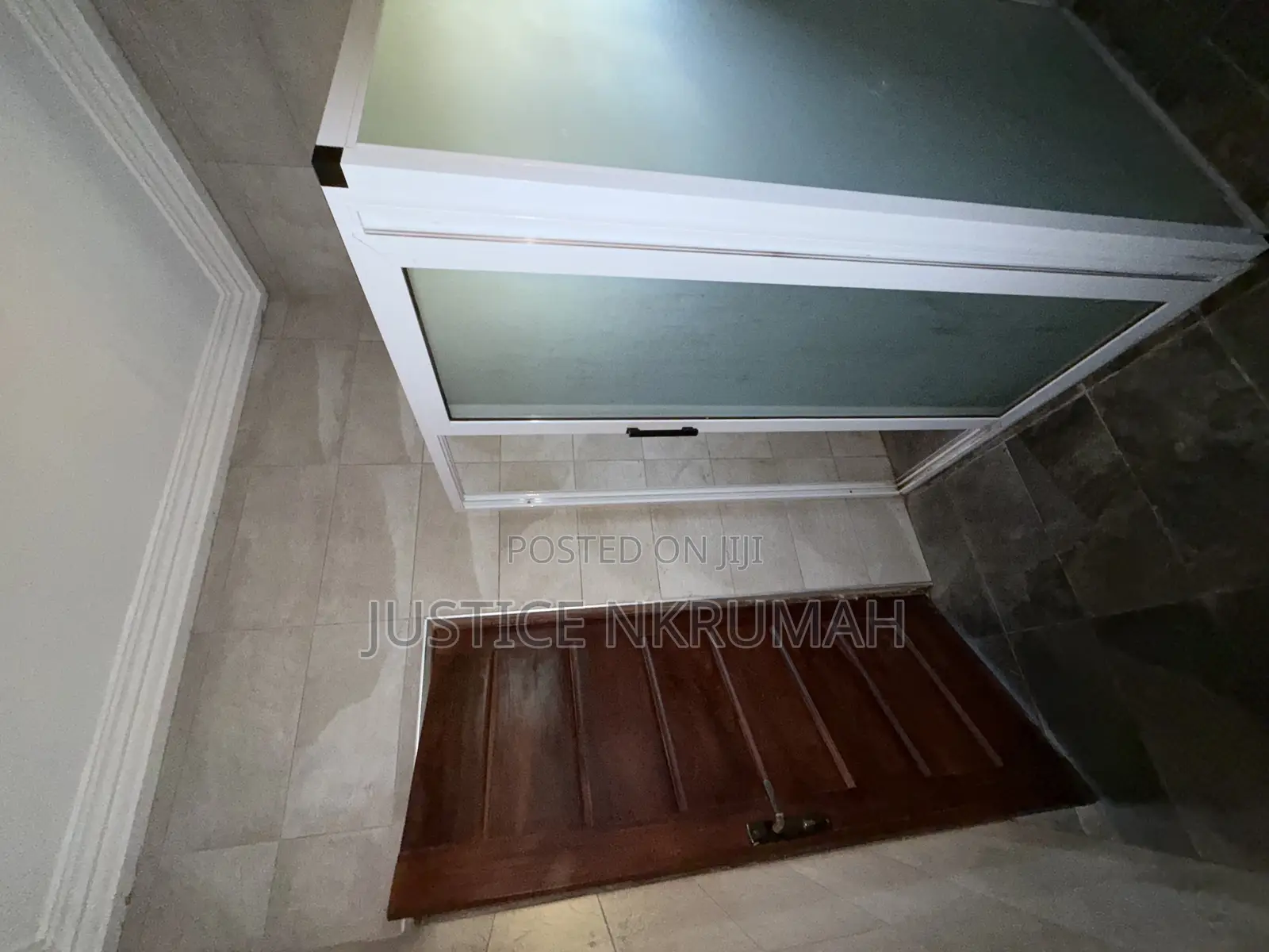 3bdrm Apartment in Mr. Justice Estate, Old Barrier for rent