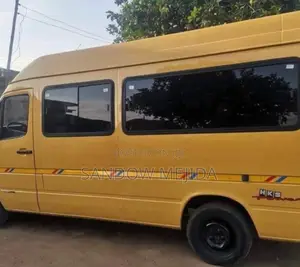 Mercedes-Benz Sprinter 2009 Orange