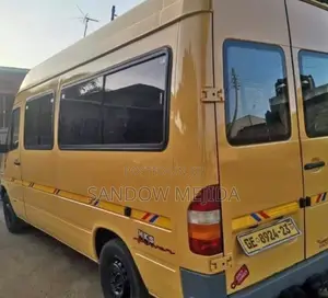 Mercedes-Benz Sprinter 2009 Orange