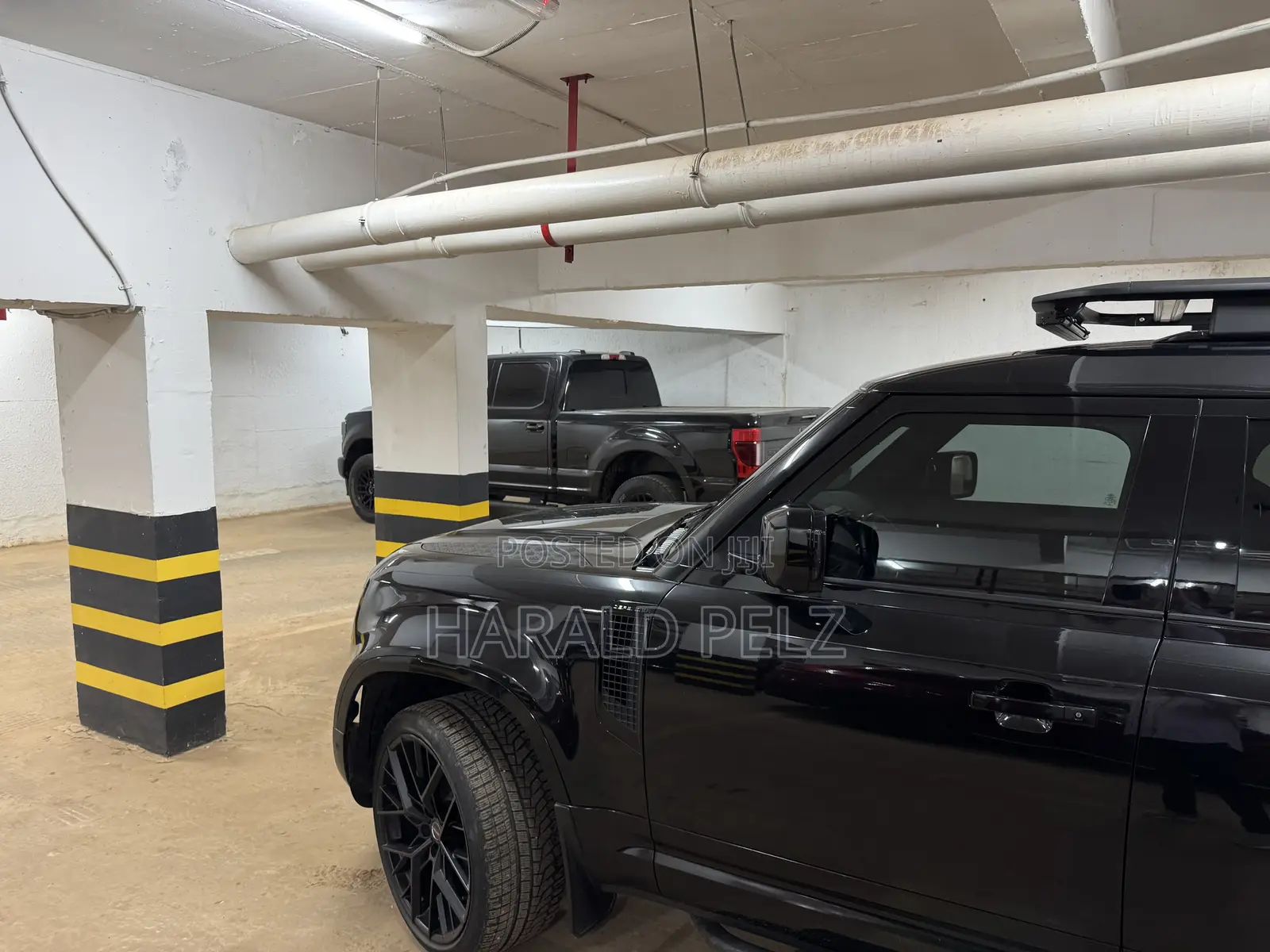 Land Rover Defender 2023 Black