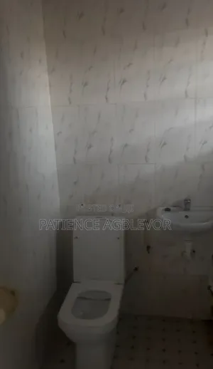 1bdrm Apartment in School Junction for rent