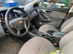 Hyundai Elantra 2016 Red