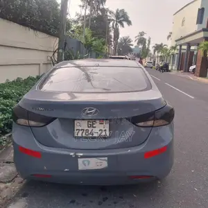 Hyundai Elantra GT 2013 Gray