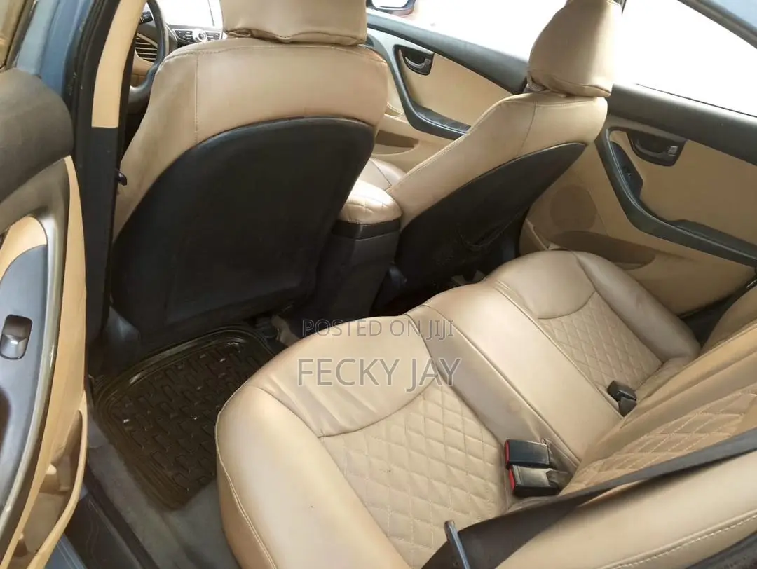 Hyundai Elantra GT 2013 Gray