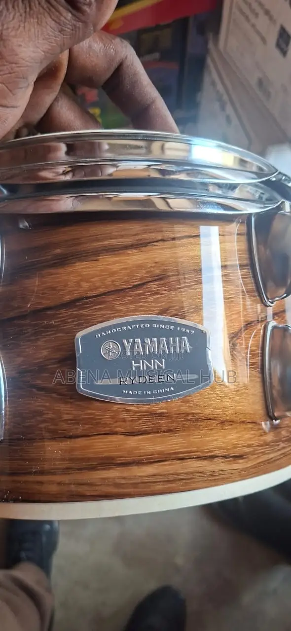 Yamaha Five Set Drums