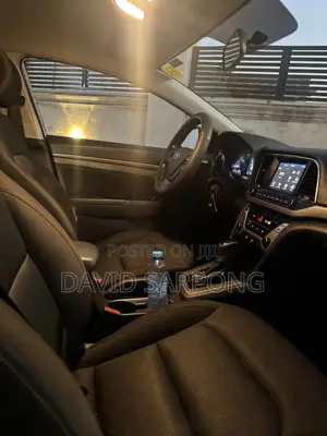 Hyundai Elantra Value Edition 2018 Silver