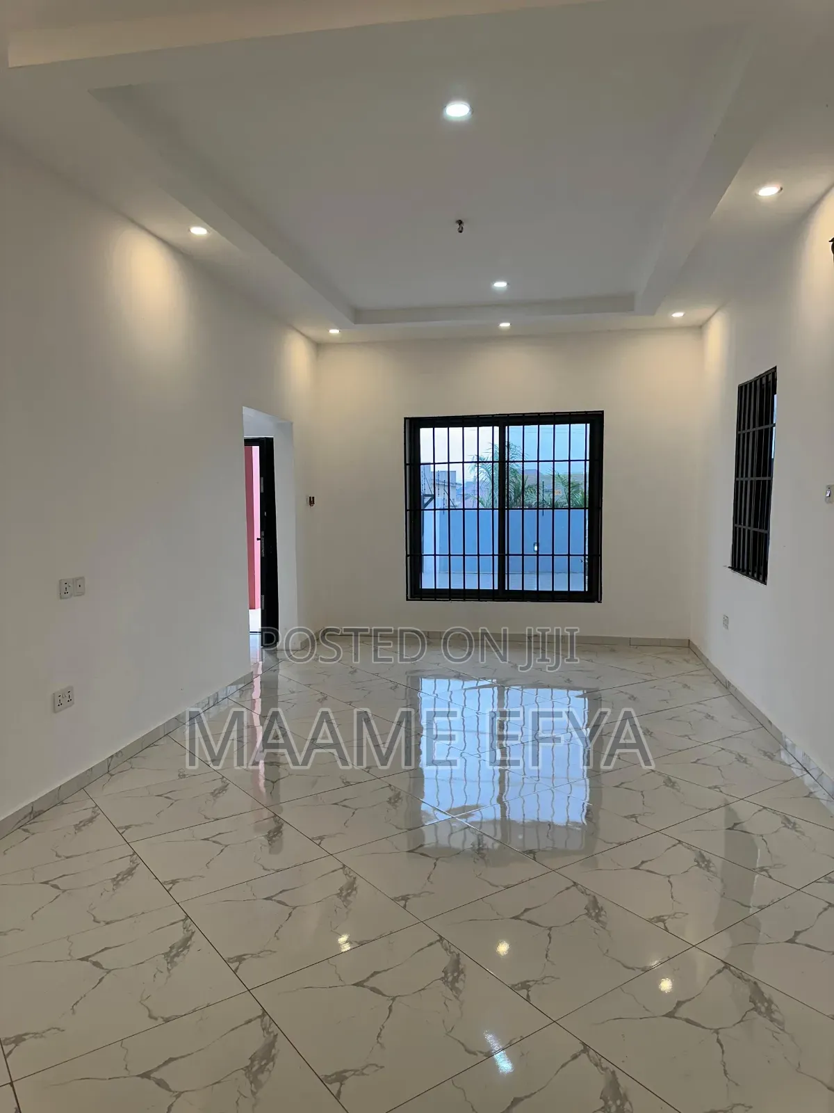 4bdrm House in Lakeside Estate for sale