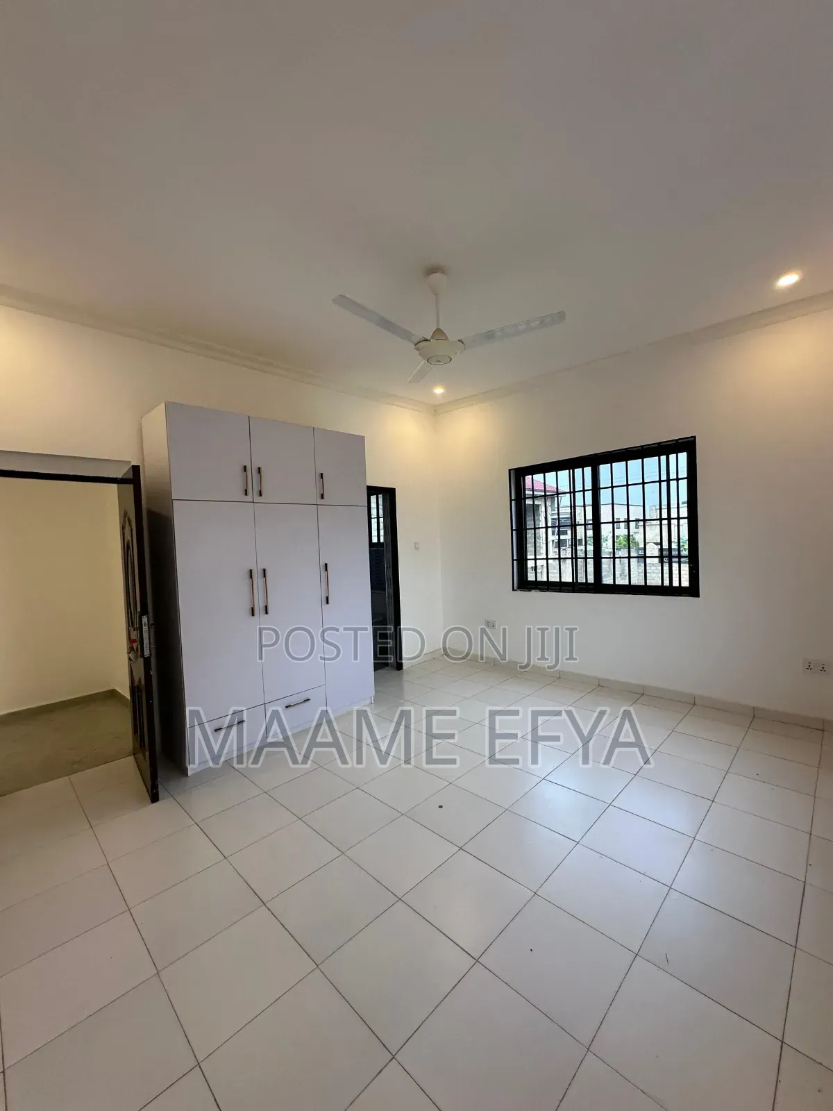 4bdrm House in Lakeside Estate for sale