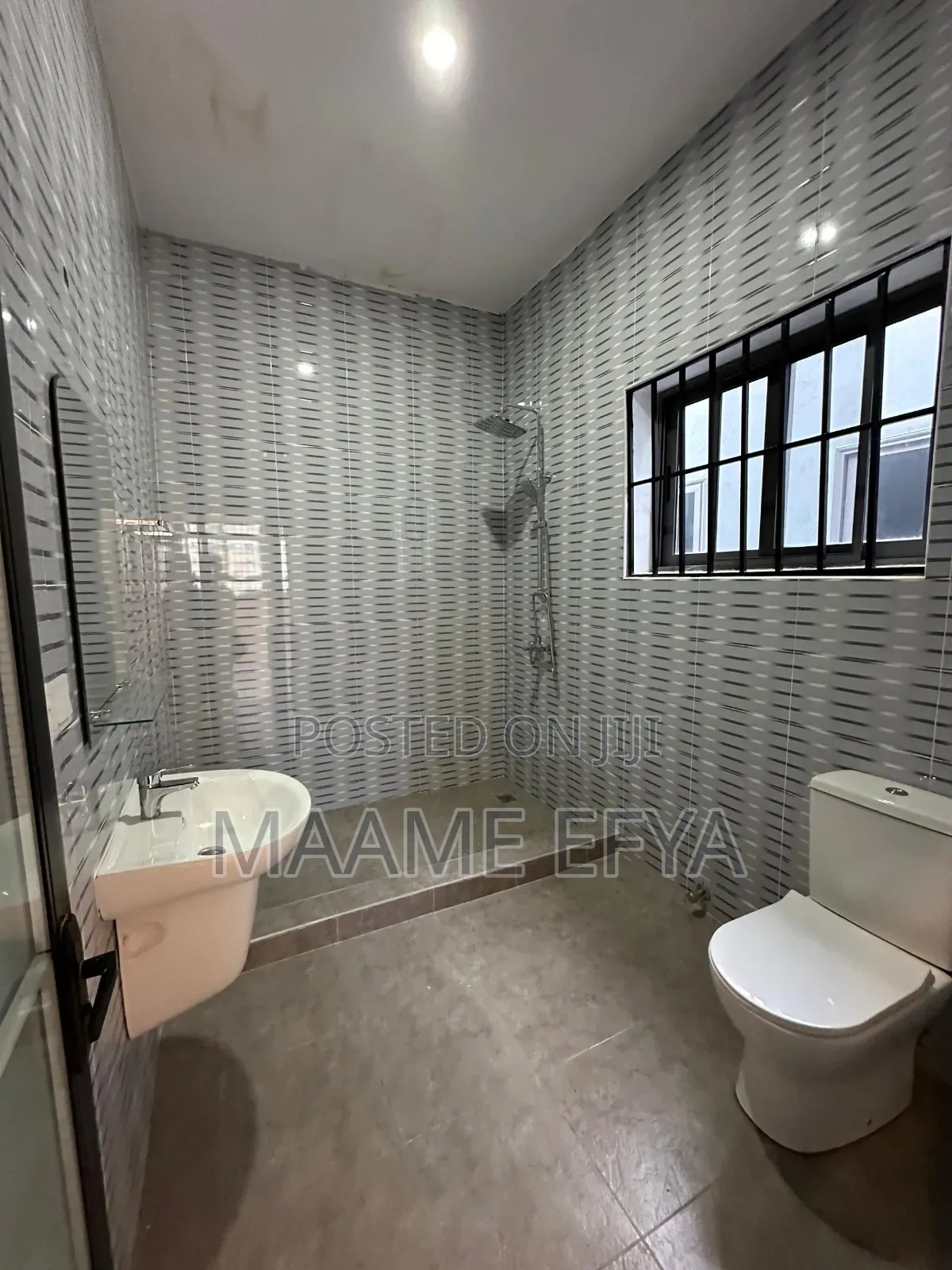 4bdrm House in Lakeside Estate for sale