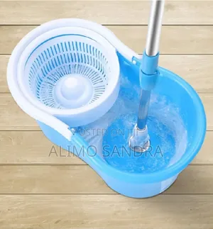 360° Spin Mop Buckets System With 1 Microfiber Mop Heads.