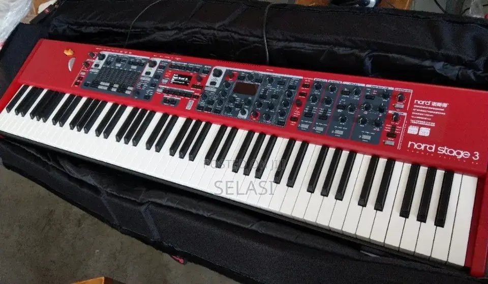 Nord Stage 3 88 With a Fully Weighted Hammer Action Keybed (A-C)
