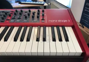Nord Stage 3 88 With a Fully Weighted Hammer Action Keybed (A-C)