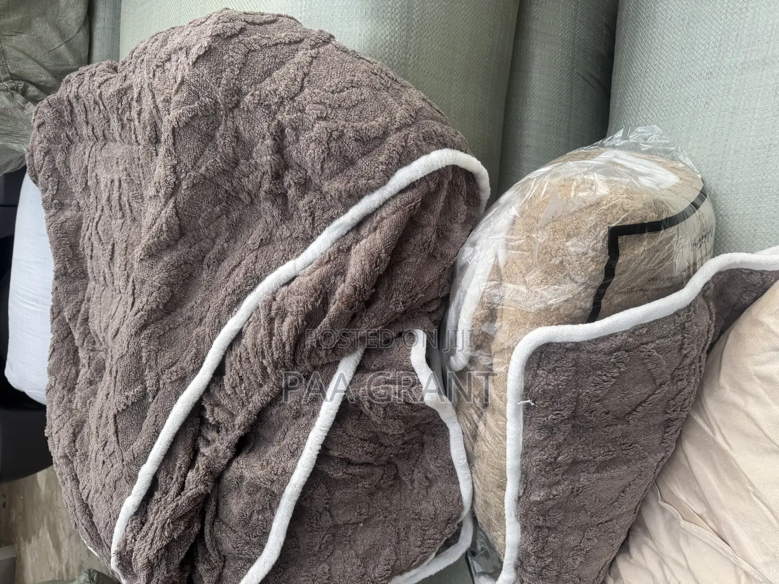 Make Your Mattress Feel (Fluffy Mattress Cover for Both Hotels Homes