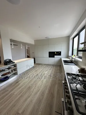 4bdrm House in Prampram for sale