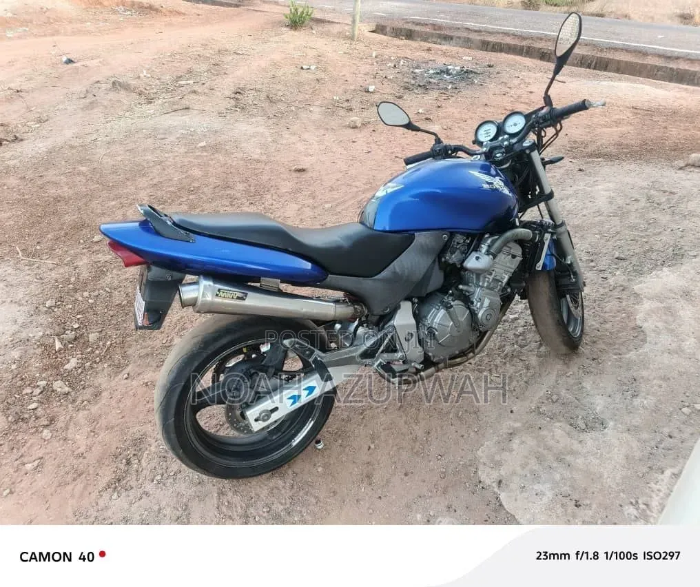 Honda Hornet 2013 Blue