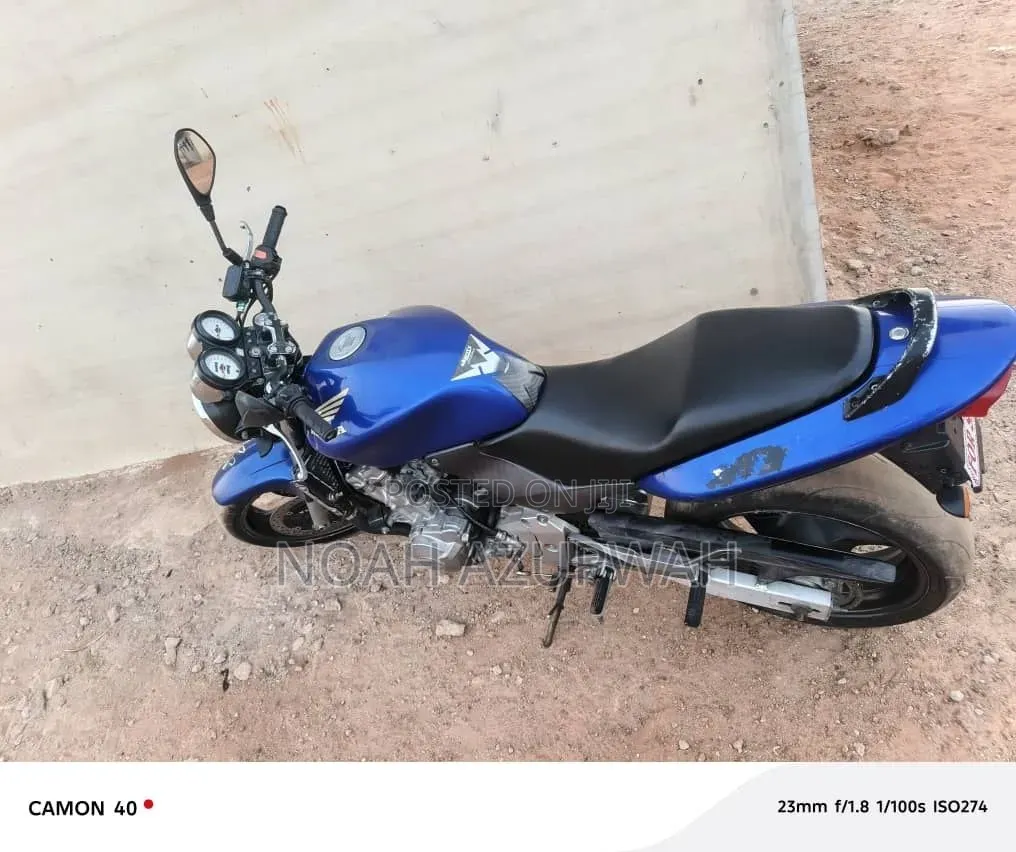 Honda Hornet 2013 Blue
