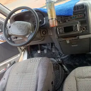 Toyota HiAce 2010 Silver