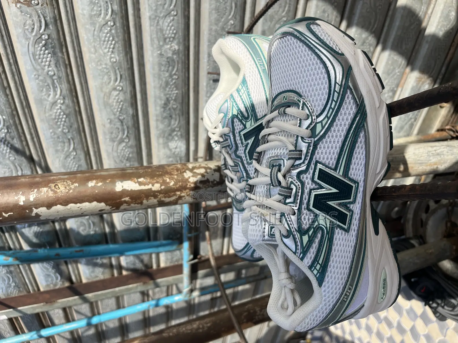 New Balance 740
