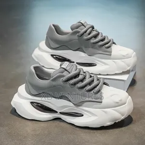 Agile Robust Men Sneakers