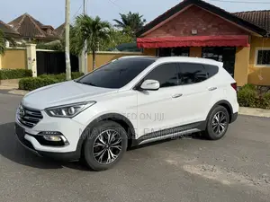 Hyundai Santa Fe SE AWD 2017 White