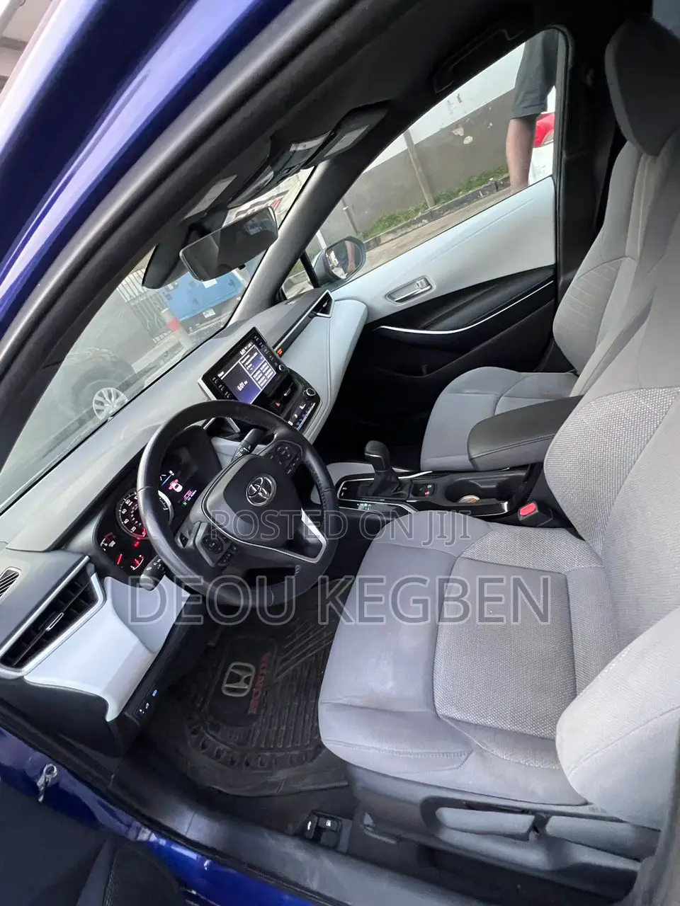 Toyota Corolla SE 2021 Blue