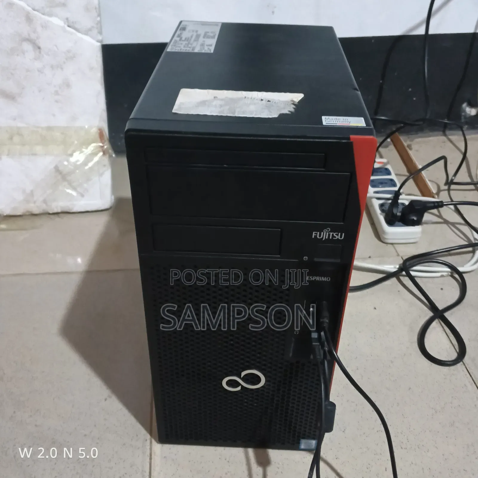 New Fujitsu Esprimo P557/E85+ 8GB Intel Core i5 HDD 500GB